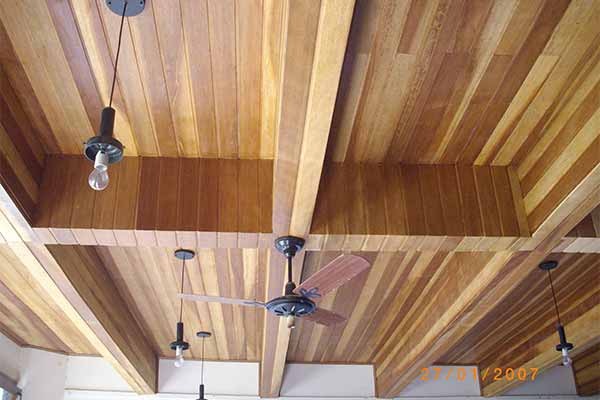 Lambril de Madeira em Guarulhos